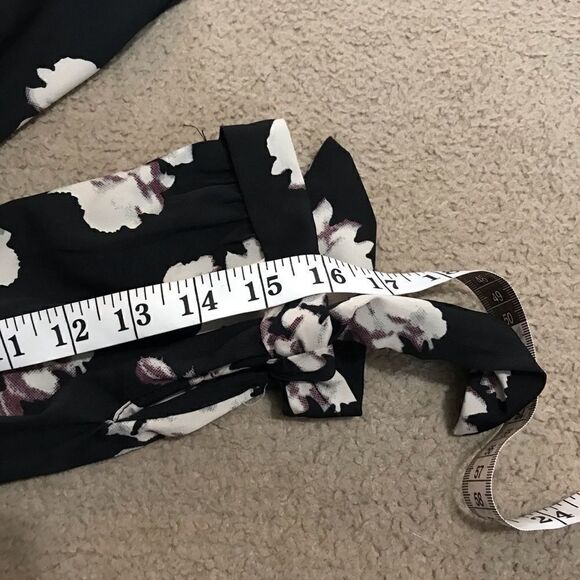 Time to Be Peasant Blouse Small Black Floral - Picture 9 of 13